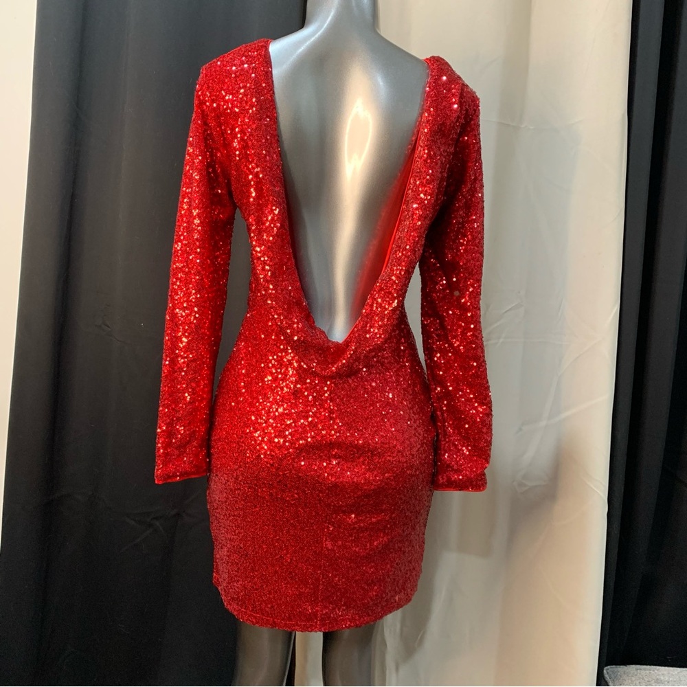 H&M Dazzling Red Backless Dress